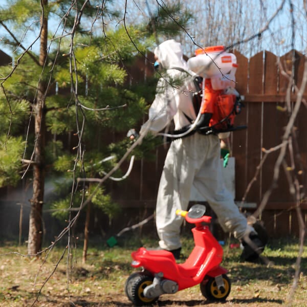 Обработка участка от клещей в Харькове?